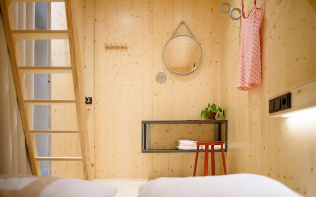 The Green Elephant Hostel & Spa