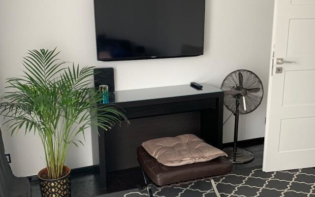 Your Home in Warsaw - Apartment Stegny- Mokotow