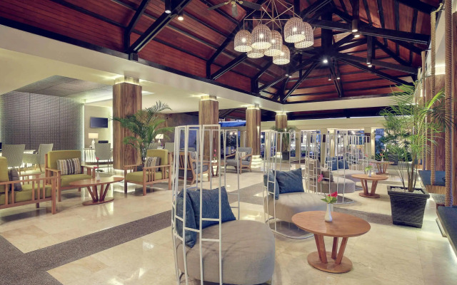 Mercure Manado Tateli Resort and Convention