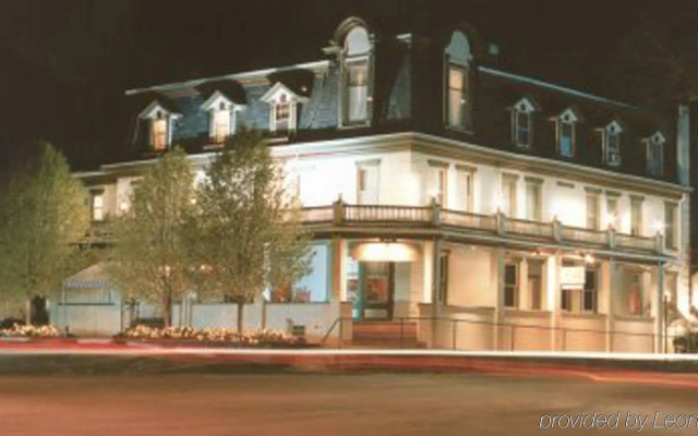 Altland House Inn and Suites