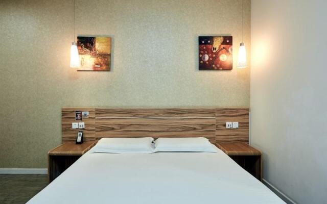 Shell Yantai Youth South Road Ludong University Hotel