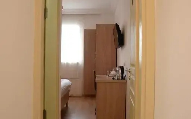Hotel Varios