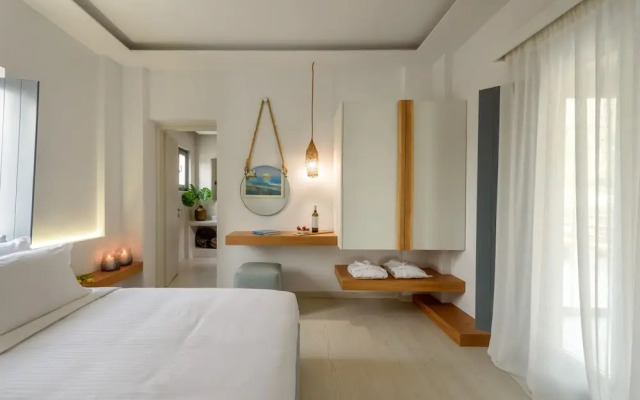 Phaos Cellaria Estate