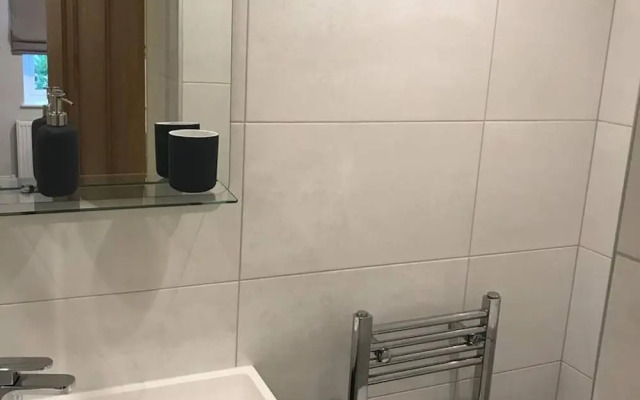 Serviced Apartment 1 Helena