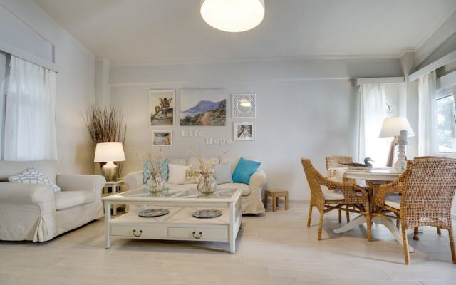 Ekatis House I