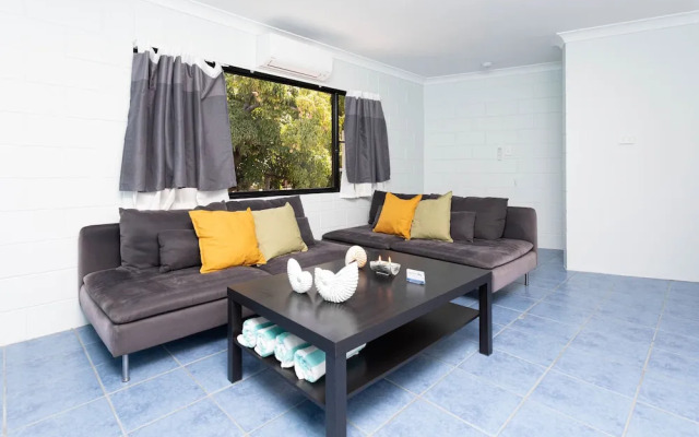 Airlie Sun & Sand Accommodation 6