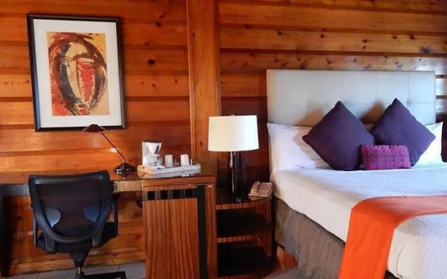 Hotel Pebbles