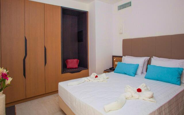 Minos Aparthotel And Suites