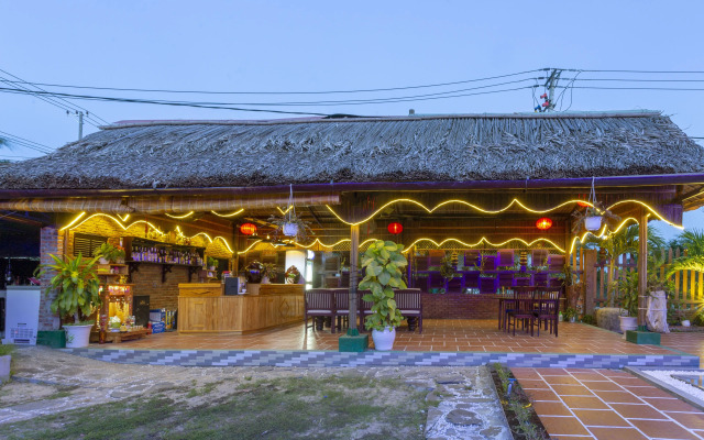 Ha My Beachside Villa Hoian