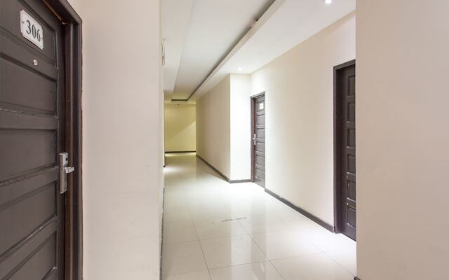 Hotel Sejati by OYO Rooms