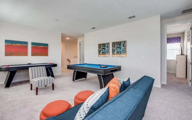 Windsor at Westside 9001