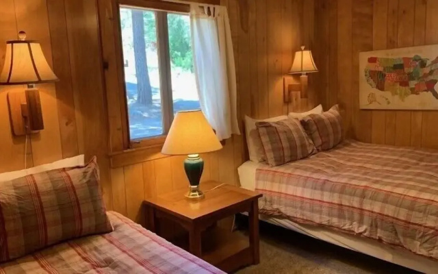 Yosemite Scenic Wonders Along the River