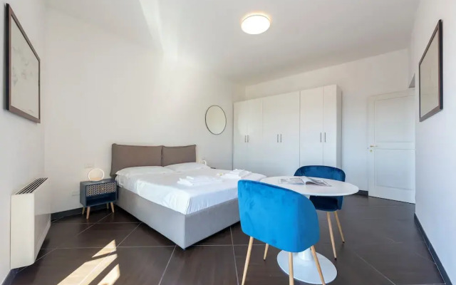 Sea View Apartment Next To Acquarium