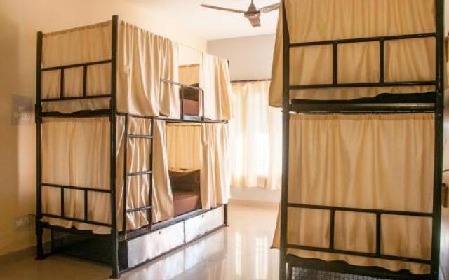 Hobo Hostel