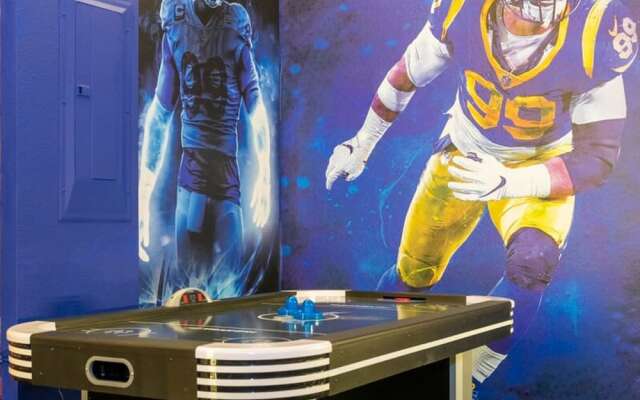 7650 Spacious House With 6BD