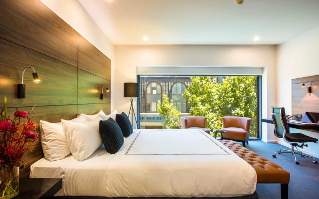 Hotel Indigo Melbourne on Flinders by IHG – Guest Rooms – Melbourne