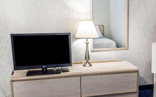 Econo Lodge Mechanicsburg