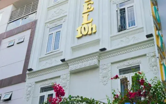 10h Hotel