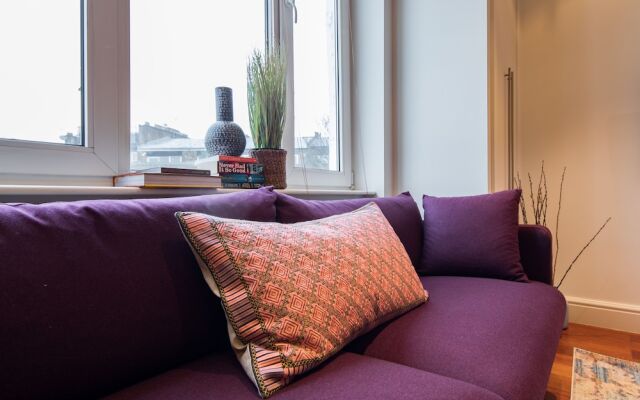 The Kensington Gardens - Modern & Bright 2BDR Flat