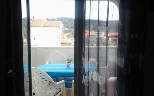 Ivan - With Garden - A1 Plavi