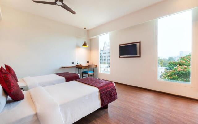 7 Apple Hotel - Viman Nagar Pune