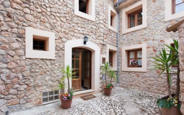 Town House Alba in Fornalutx