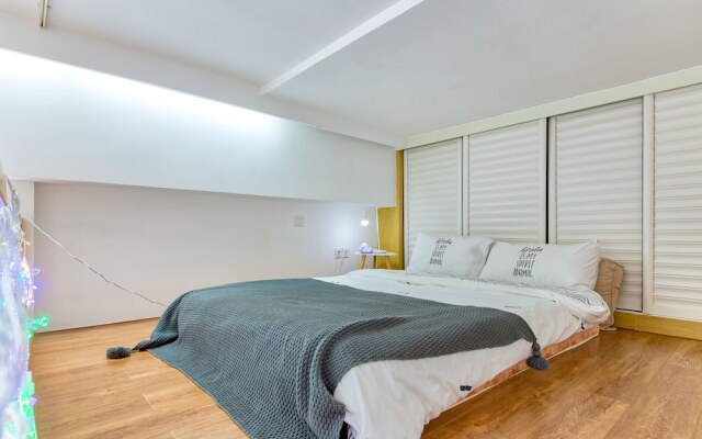 Man Bu Boutique Apartment