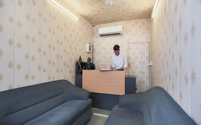 OYO Flagship 28844 Sher Singh Palace