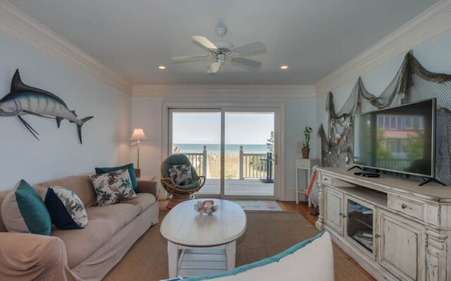 114 Blue Dolphin 6 Br Home by RedAwning