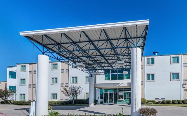 Motel 6 Benbrook, TX - Fort Worth