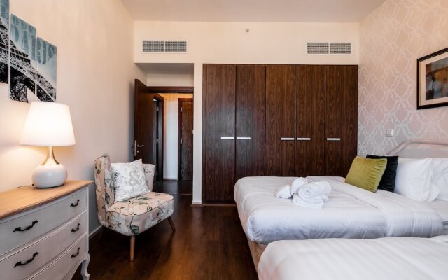 Maison Privee - Executive