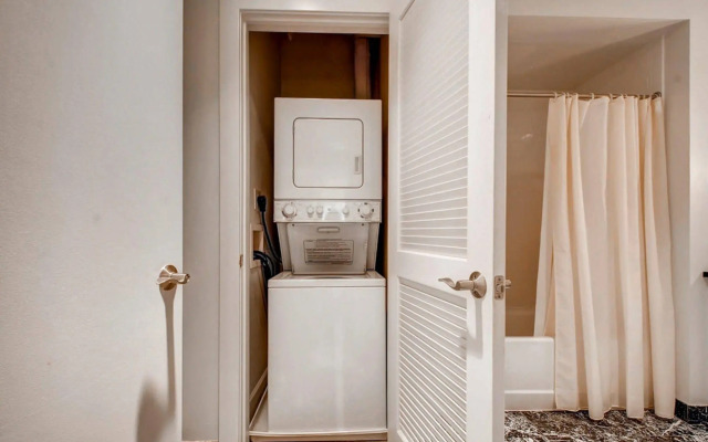 Global Luxury Suites at The Convention Center