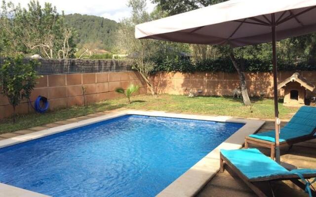 Stylish Spacious House in Crestatx