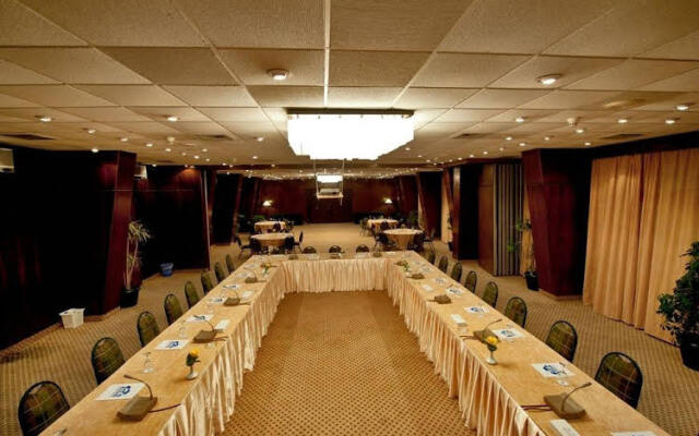 Aida Beach Resort Serviced Apartments