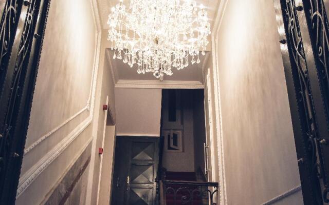 Luxir Hotel