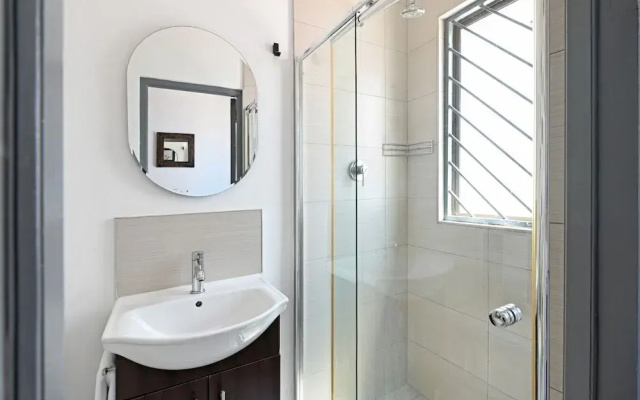 Three Bed Sea Point Secure Family Home