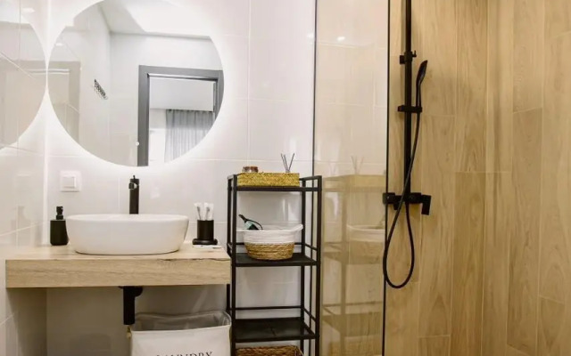 Townhouse on Stopani 8A
