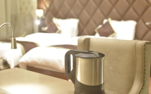 Tih The Grand Him Queen – Guest Rooms – McLeod Ganj