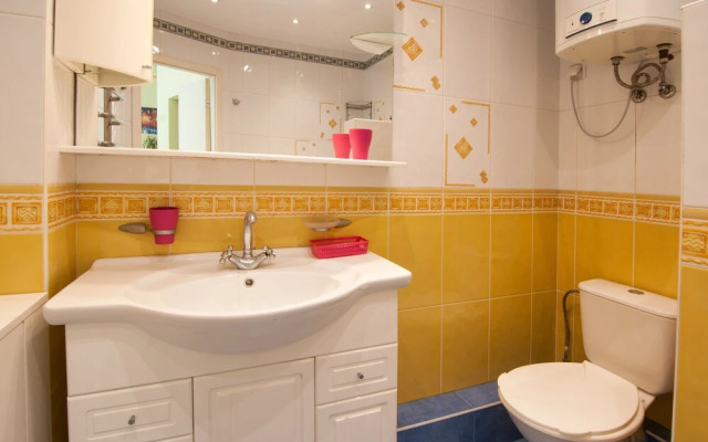 Подол, Константиновская 45