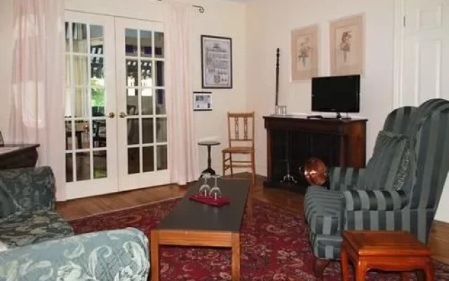 Queen and Albert B&B