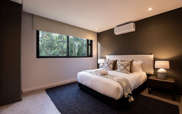 The Woods Luxury Homes - Elaleni Estate