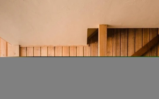 Four O Clock Rd - Rover