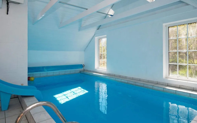 Luxurious Cabin With Pool in Ringkøbing
