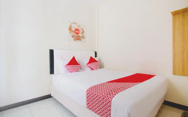 OYO 3350 Cozy Residence Syariah