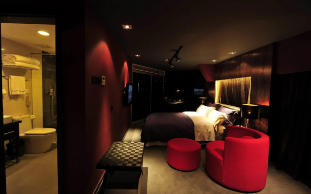 Qingdao Housing International Hotel