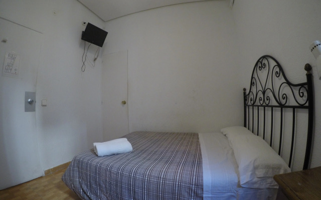 Hostal MYD Los Perales