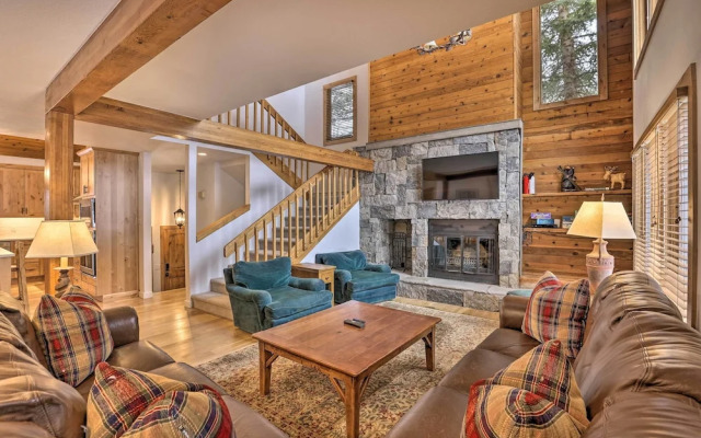 Luxe Vail Valley Retreat w/ Hot Tub!