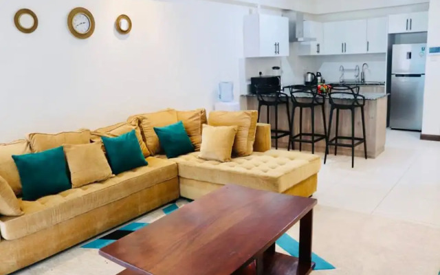 Deluxe 1 Bedroom With A View , Gym & Pool - Kilimani
