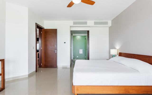 Z Casa Marea 2 Bedroom Condo by Redawning