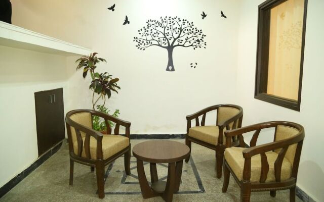 OYO 2690 Hotel Oscar Regency